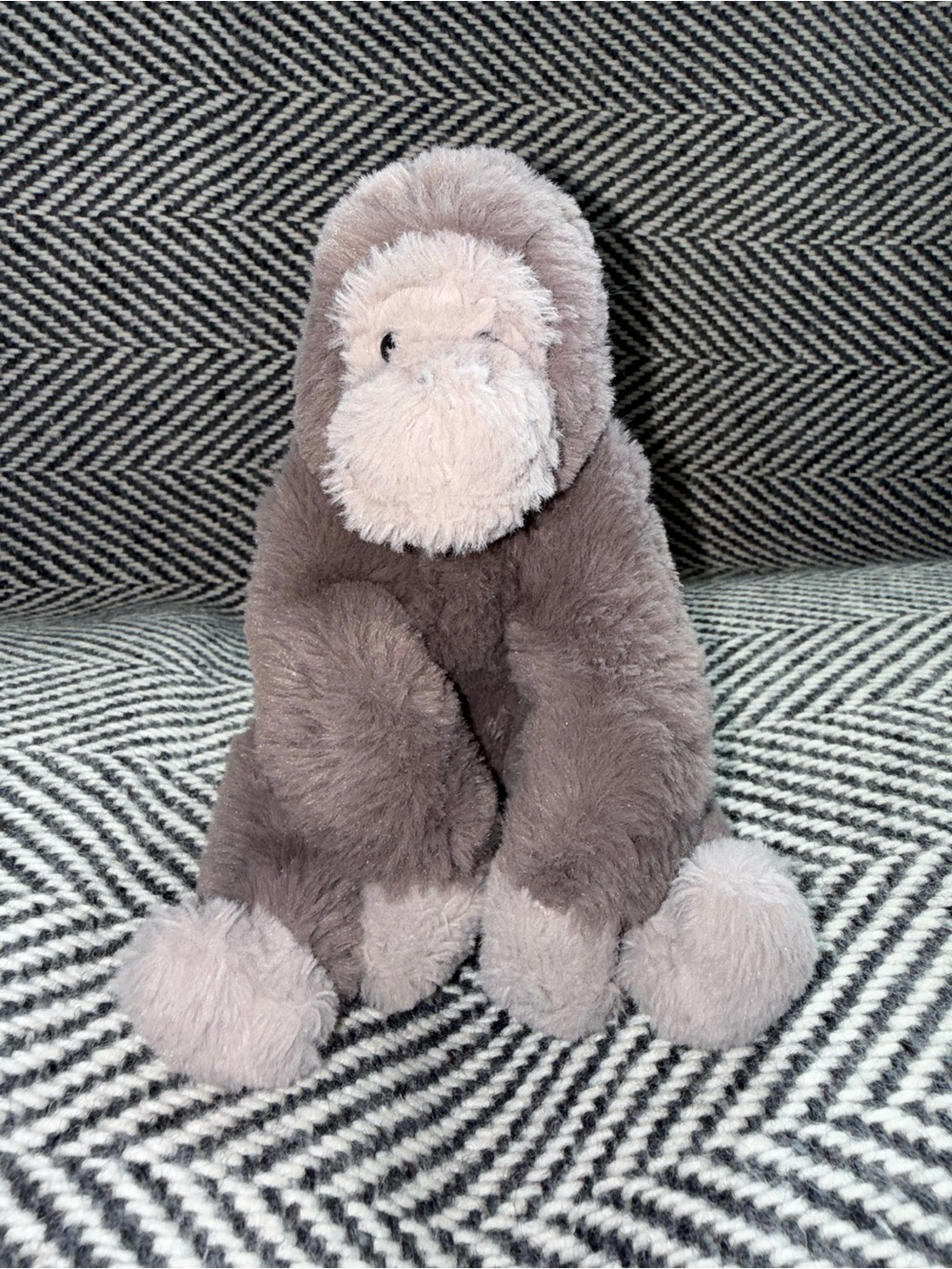 ❣️HTF❣️RARE❣️RETIRED❣️Jellycat Gregory Gorilla - Small